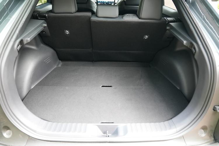 TOYOTA C-HR+ ELECTRIC HATCHBACK 165kW Design 77kWh 5dr Auto [20" Wheel]